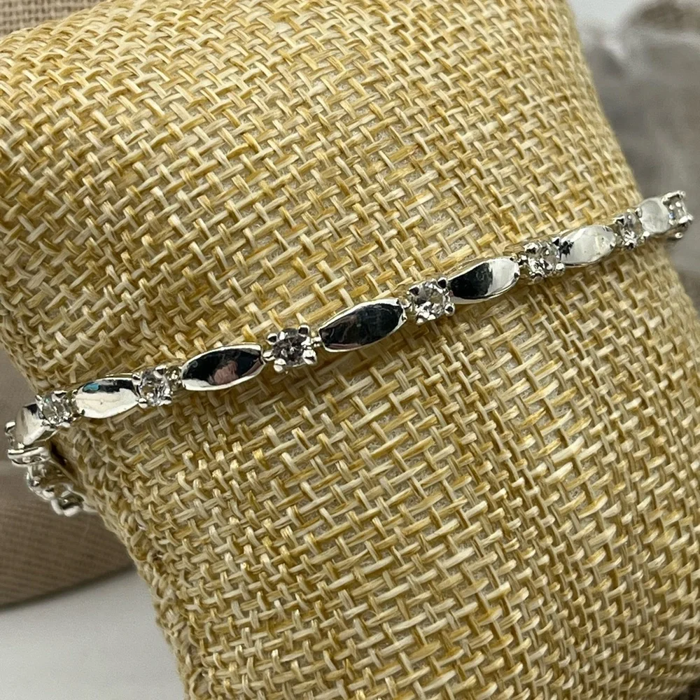 Vintage 7" Sterling Silver Marquise & Round Accent Bracelet - Picture 3 of 16